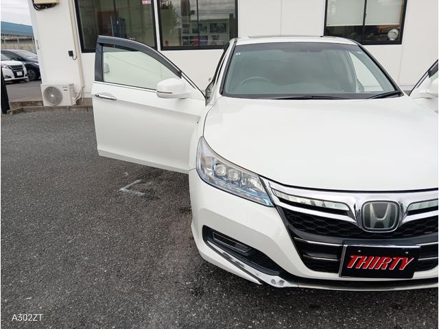 アコードハイブリッド ＥＸ　サンルーフ　黒革シート　シートヒーター　クルコン　衝突軽減ブレーキ　ＬＥＤヘッド　前フォグ　純正ナビ　Ｂカメ　フルセグ　Ｂｌｕｅｔｏｏｔｈ　ＥＴＣ　ＵＳＢ　電動シート　ＰＵＳＨスタート　禁煙車（58枚目）