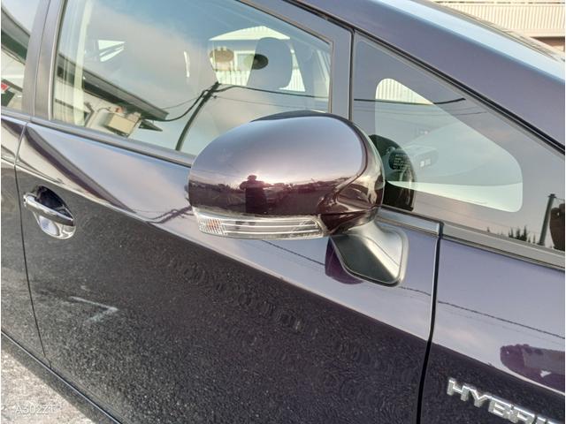 プリウス Ｓ　純正ナビ　バックカメラ　Ｂｌｕｅｔｏｏｔｈ　ＴＶ　バックカメラ　ＥＴＣ　ＬＥＤヘッド　オートライト　スマートキー　ＰＵＳＨスタート　純正アルミ（41枚目）