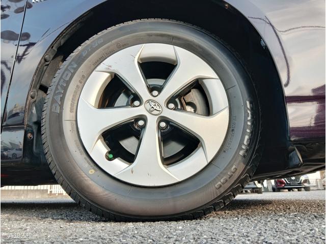 プリウス Ｓ　純正ナビ　バックカメラ　Ｂｌｕｅｔｏｏｔｈ　ＴＶ　バックカメラ　ＥＴＣ　ＬＥＤヘッド　オートライト　スマートキー　ＰＵＳＨスタート　純正アルミ（42枚目）