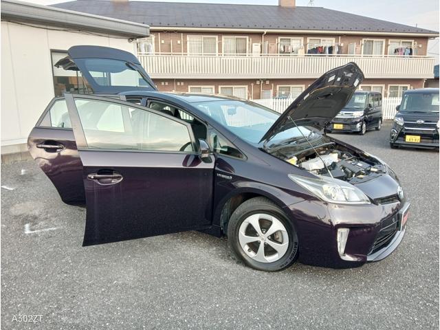 プリウス Ｓ　純正ナビ　バックカメラ　Ｂｌｕｅｔｏｏｔｈ　ＴＶ　バックカメラ　ＥＴＣ　ＬＥＤヘッド　オートライト　スマートキー　ＰＵＳＨスタート　純正アルミ（61枚目）