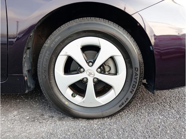 プリウス Ｓ　純正ナビ　バックカメラ　Ｂｌｕｅｔｏｏｔｈ　ＴＶ　バックカメラ　ＥＴＣ　ＬＥＤヘッド　オートライト　スマートキー　ＰＵＳＨスタート　純正アルミ（62枚目）