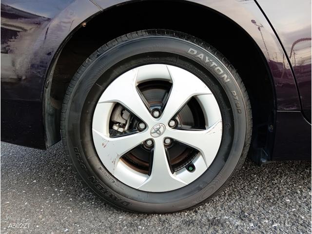 プリウス Ｓ　純正ナビ　バックカメラ　Ｂｌｕｅｔｏｏｔｈ　ＴＶ　バックカメラ　ＥＴＣ　ＬＥＤヘッド　オートライト　スマートキー　ＰＵＳＨスタート　純正アルミ（63枚目）