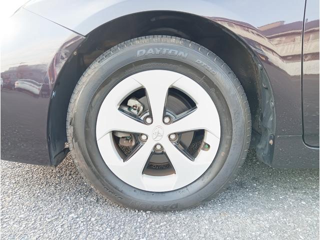 プリウス Ｓ　純正ナビ　バックカメラ　Ｂｌｕｅｔｏｏｔｈ　ＴＶ　バックカメラ　ＥＴＣ　ＬＥＤヘッド　オートライト　スマートキー　ＰＵＳＨスタート　純正アルミ（64枚目）