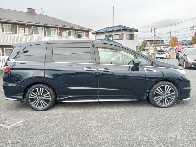 オデッセイ アブソルート・ＥＸ　フリップダウンモニター　アダプティブクルーズ　ＢＳＭ　バックカメラ　電動シート　前後ドラレコ　障害物センサー　サイドステップガーニッシュ　メッキフォグガーニッシュ　両側電動スライド１８インチ純正アルミ（7枚目）