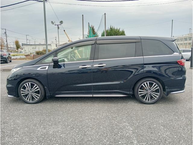 オデッセイ アブソルート・ＥＸ　フリップダウンモニター　アダプティブクルーズ　ＢＳＭ　バックカメラ　電動シート　前後ドラレコ　障害物センサー　サイドステップガーニッシュ　メッキフォグガーニッシュ　両側電動スライド１８インチ純正アルミ（8枚目）