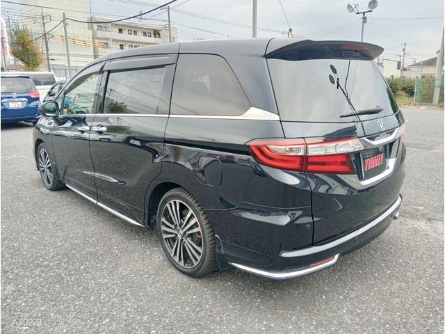 オデッセイ アブソルート・ＥＸ　フリップダウンモニター　アダプティブクルーズ　ＢＳＭ　バックカメラ　電動シート　前後ドラレコ　障害物センサー　サイドステップガーニッシュ　メッキフォグガーニッシュ　両側電動スライド１８インチ純正アルミ（11枚目）