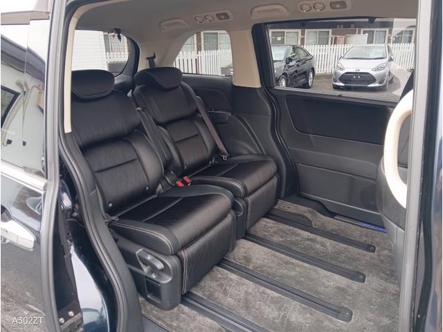 オデッセイ アブソルート・ＥＸ　フリップダウンモニター　アダプティブクルーズ　ＢＳＭ　バックカメラ　電動シート　前後ドラレコ　障害物センサー　サイドステップガーニッシュ　メッキフォグガーニッシュ　両側電動スライド１８インチ純正アルミ（15枚目）