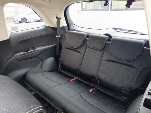 オデッセイ アブソルート・ＥＸ　フリップダウンモニター　アダプティブクルーズ　ＢＳＭ　バックカメラ　電動シート　前後ドラレコ　障害物センサー　サイドステップガーニッシュ　メッキフォグガーニッシュ　両側電動スライド１８インチ純正アルミ（19枚目）