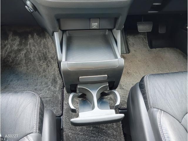 オデッセイ アブソルート・ＥＸ　フリップダウンモニター　アダプティブクルーズ　ＢＳＭ　バックカメラ　電動シート　前後ドラレコ　障害物センサー　サイドステップガーニッシュ　メッキフォグガーニッシュ　両側電動スライド１８インチ純正アルミ（38枚目）