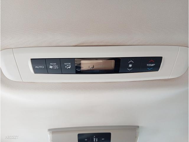 オデッセイ アブソルート・ＥＸ　フリップダウンモニター　アダプティブクルーズ　ＢＳＭ　バックカメラ　電動シート　前後ドラレコ　障害物センサー　サイドステップガーニッシュ　メッキフォグガーニッシュ　両側電動スライド１８インチ純正アルミ（40枚目）