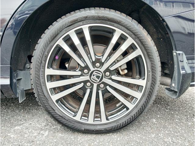 オデッセイ アブソルート・ＥＸ　フリップダウンモニター　アダプティブクルーズ　ＢＳＭ　バックカメラ　電動シート　前後ドラレコ　障害物センサー　サイドステップガーニッシュ　メッキフォグガーニッシュ　両側電動スライド１８インチ純正アルミ（70枚目）