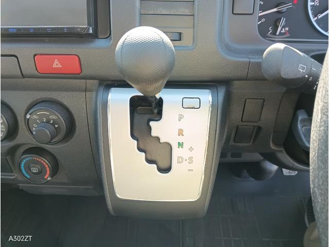 ハイエースバン ロングＤＸ　トヨタセーフティーセンス　リアクーラー　ＳＤナビＴＶ　Ｂｌｕｅｔｏｏｔｈ　ＥＴＣ　ＬＥＤヘッドライト　新品タイヤ　車線逸脱警告　プリクラッシュセーフティー　コーナーセンサー　禁煙車（27枚目）