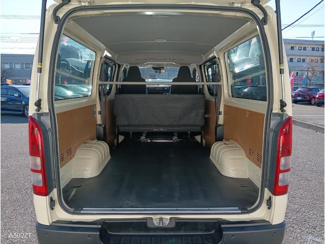 ハイエースバン ロングＤＸ　トヨタセーフティーセンス　リアクーラー　ＳＤナビＴＶ　Ｂｌｕｅｔｏｏｔｈ　ＥＴＣ　ＬＥＤヘッドライト　新品タイヤ　車線逸脱警告　プリクラッシュセーフティー　コーナーセンサー　禁煙車（58枚目）