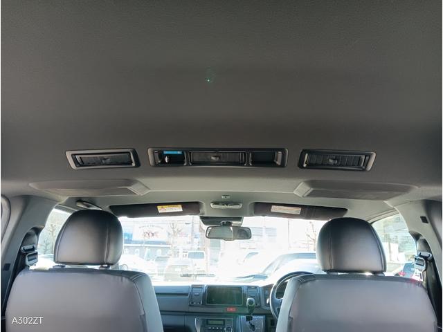 ハイエースバン スーパーＧＬ　ダークプライムＩＩ　トヨタセーフティーセンス　衝突軽減ブレーキ　車線逸脱警告　クリアランスソナー　バックカメラ　ＬＥＤライト　フォグ　ＡＣ１００Ｖ　禁煙車　アルミホイール　スペアキー　ハーフレザーシート　ターボ（36枚目）