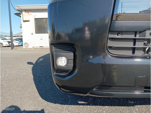 ハイエースバン スーパーＧＬ　ダークプライムＩＩ　トヨタセーフティーセンス　衝突軽減ブレーキ　車線逸脱警告　クリアランスソナー　バックカメラ　ＬＥＤライト　フォグ　ＡＣ１００Ｖ　禁煙車　アルミホイール　スペアキー　ハーフレザーシート　ターボ（42枚目）