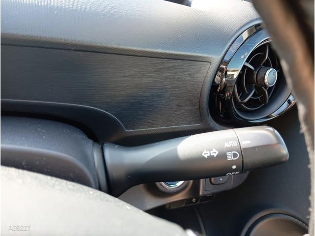 アクア Ｓスタイルブラック　トヨタセーフティーセンス　純正ナビ　Ｂカメラ　衝突軽減装置　車線逸脱警告　プッシュスタート　ＥＴＣ　スマートエントリー　フルセグＴＶ　ＴＲＤアルミ　オートライト　オートハイビーム　ダークブルーマイカ（23枚目）