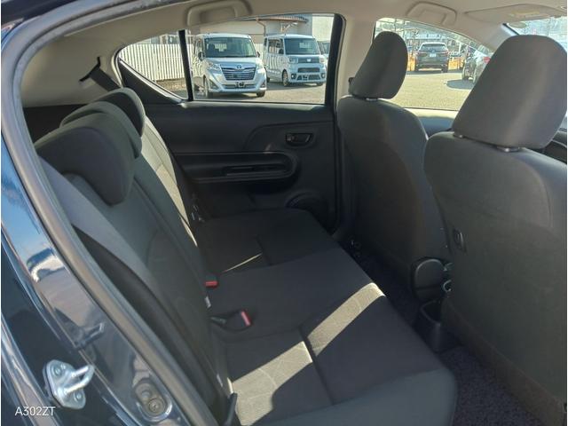 アクア Ｓスタイルブラック　トヨタセーフティーセンス　純正ナビ　Ｂカメラ　衝突軽減装置　車線逸脱警告　プッシュスタート　ＥＴＣ　スマートエントリー　フルセグＴＶ　ＴＲＤアルミ　オートライト　オートハイビーム　ダークブルーマイカ（46枚目）