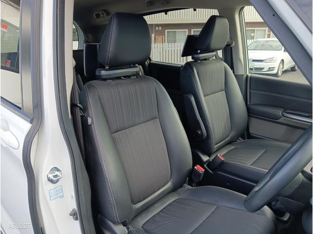 フリードハイブリッド ハイブリッド・ＥＸ　ホンダセンシング　９インチフローティングナビ　ＡＣＣ　後席モニター２個　両側パワースライド　ＬＥＤライト　シートヒーター　バックカメラ　フルセグＴＶ　プリクラッシュセーフティー　車線逸脱警告　６人乗（47枚目）