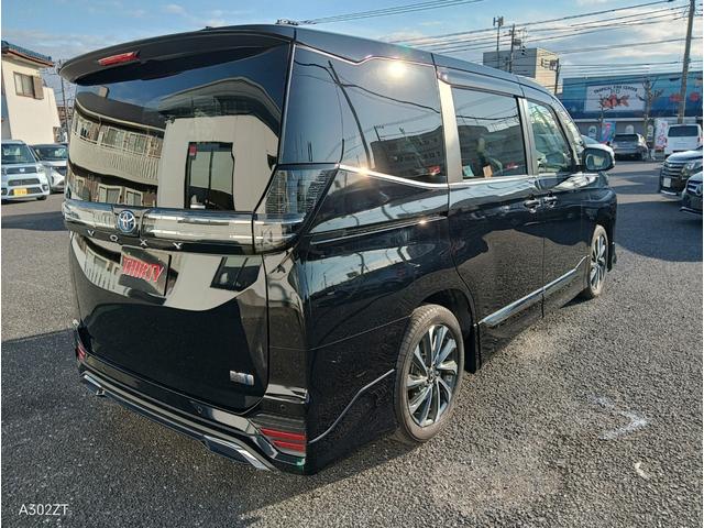 ヴォクシー ハイブリッドＳ－Ｚ　モデリスタフルエアロ　３眼ＬＥＤヘッドライト　１０．５インチナビＴＶ　トヨタチームメイト　両側パワースライド　パーキングブレーキサポート　全方位カメラ　１００Ｖ電源　前後ドラレコ（8枚目）