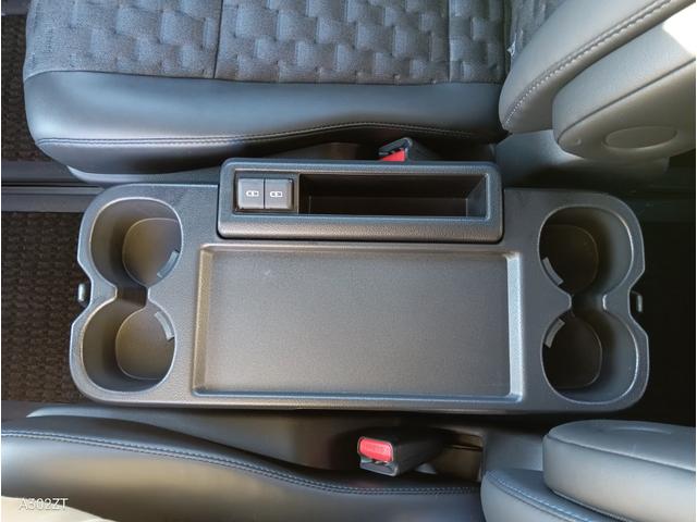 ヴォクシー ハイブリッドＳ－Ｚ　モデリスタフルエアロ　３眼ＬＥＤヘッドライト　１０．５インチナビＴＶ　トヨタチームメイト　両側パワースライド　パーキングブレーキサポート　全方位カメラ　１００Ｖ電源　前後ドラレコ（43枚目）