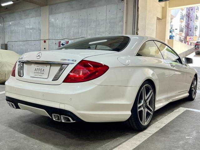 ＣＬ ＣＬ６３　ＡＭＧ　後期　パフォーマンスＰＫＧ（ＡＭＧパフォーマンスステア・チタニウムグレー鍛造２０ＡＷ・カーボンＥＧカバー・３００ｋｍリミッター）　ガラスＳＲ　ブラックアッシュウッドＰ　ハーマンカードン　取説保　Ｓキー（6枚目）