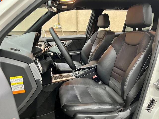 ＧＬＫクラス ＧＬＫ３５０　４マチック　後期最終左Ｈ　ＡＭＧスポーツＰＫＧ　ディストロニック＋　アルカンターラコンビＳ　ＡＭＧ１９ＡＷ　純正ナビ／ＴＶ（走行可）／３６０°カメラ／ＢＴ接続　ＬＥＤポジションランプ＆クロームガード　取説保Ｓキー（10枚目）