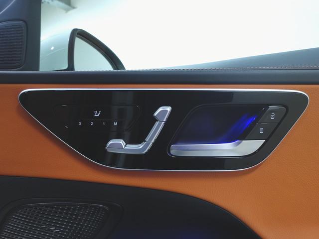 Cクラス C200 アバンギャルド AMGラインパッケージ ベーシックパッケージ レザーエクスクルーシブパッケージ 3列シート Bluetooth接続 ETC LEDヘッドライト TV アイドリングストップ クルーズコントロール コネクテッド機能 サイドカメラ(19枚目)