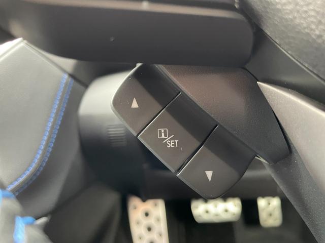 ＸＶ アドバンス　ワンオーナー　後期モデル　ブルーレザー　シートヒーター　パナソニック８インチビルトインナビ　バックカメラ　サイドカメラ　ＥＴＣ２．０　ドライブレコーダー　ブラインドスポット　ＡＶＨ　１８インチＡＷ（11枚目）