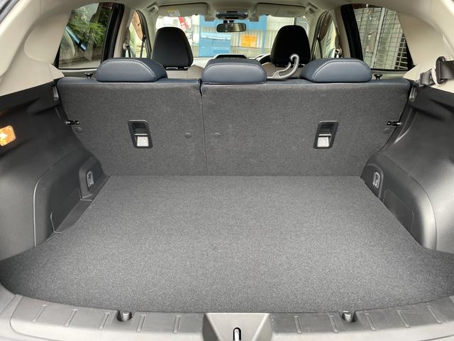 ＸＶ アドバンス　ワンオーナー　後期モデル　ブルーレザー　シートヒーター　パナソニック８インチビルトインナビ　バックカメラ　サイドカメラ　ＥＴＣ２．０　ドライブレコーダー　ブラインドスポット　ＡＶＨ　１８インチＡＷ（30枚目）