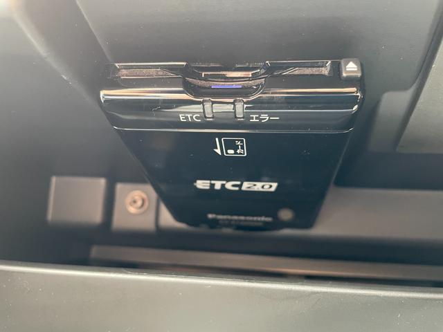 ＸＶ アドバンス　ワンオーナー　後期モデル　ブルーレザー　シートヒーター　パナソニック８インチビルトインナビ　バックカメラ　サイドカメラ　ＥＴＣ２．０　ドライブレコーダー　ブラインドスポット　ＡＶＨ　１８インチＡＷ（76枚目）