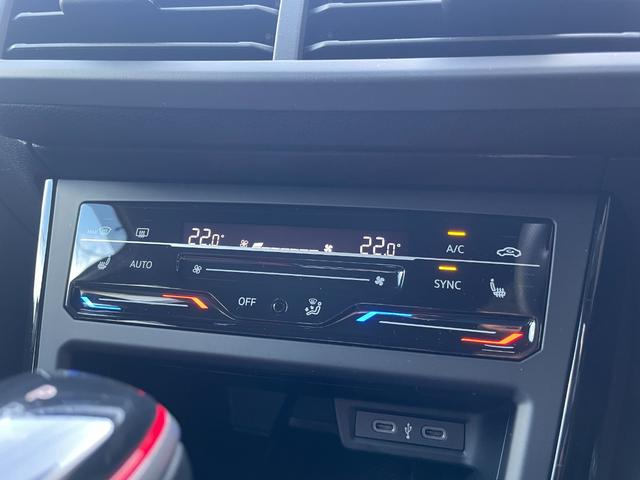 ポロＧＴＩ エディション２５　ワンオーナー　純正ナビ　バックカメラ　ＥＴＣ　ドライブレコーダー　ブラインドスポットモニター　アダプティブクルーズコントロール　２５周年記念モデル　専用レザーシート　シートヒーター　１８インチＡＷ（19枚目）