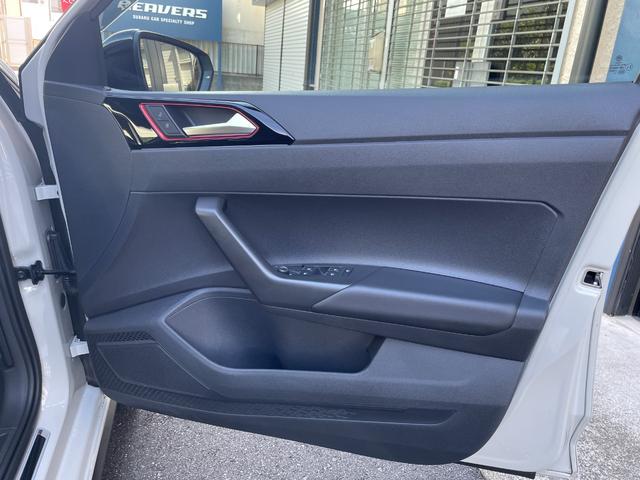 ポロＧＴＩ エディション２５　ワンオーナー　純正ナビ　バックカメラ　ＥＴＣ　ドライブレコーダー　ブラインドスポットモニター　アダプティブクルーズコントロール　２５周年記念モデル　専用レザーシート　シートヒーター　１８インチＡＷ（30枚目）