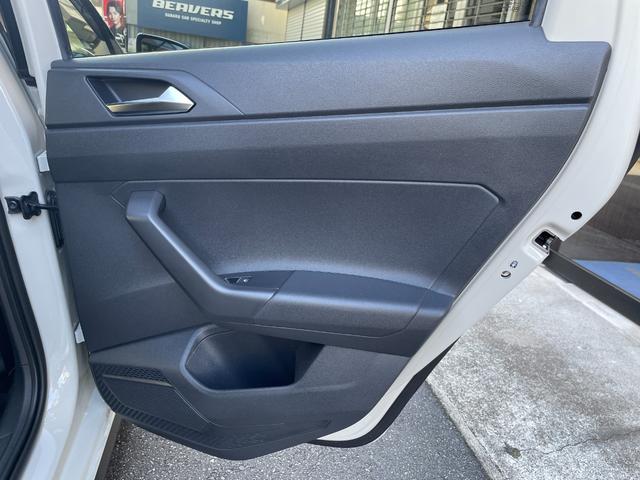 ポロＧＴＩ エディション２５　ワンオーナー　純正ナビ　バックカメラ　ＥＴＣ　ドライブレコーダー　ブラインドスポットモニター　アダプティブクルーズコントロール　２５周年記念モデル　専用レザーシート　シートヒーター　１８インチＡＷ（34枚目）