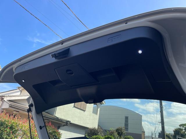 ポロＧＴＩ エディション２５　ワンオーナー　純正ナビ　バックカメラ　ＥＴＣ　ドライブレコーダー　ブラインドスポットモニター　アダプティブクルーズコントロール　２５周年記念モデル　専用レザーシート　シートヒーター　１８インチＡＷ（39枚目）