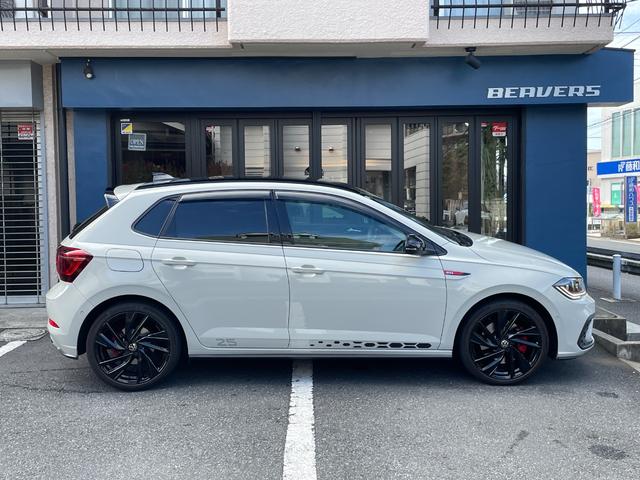 ポロＧＴＩ エディション２５　ワンオーナー　純正ナビ　バックカメラ　ＥＴＣ　ドライブレコーダー　ブラインドスポットモニター　アダプティブクルーズコントロール　２５周年記念モデル　専用レザーシート　シートヒーター　１８インチＡＷ（42枚目）