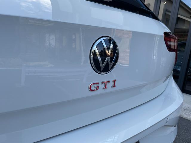 ポロＧＴＩ エディション２５　ワンオーナー　純正ナビ　バックカメラ　ＥＴＣ　ドライブレコーダー　ブラインドスポットモニター　アダプティブクルーズコントロール　２５周年記念モデル　専用レザーシート　シートヒーター　１８インチＡＷ（71枚目）