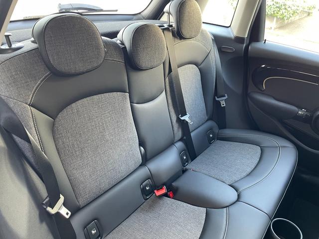 ＭＩＮＩ ワン　クラシック・トリム　ワンオーナー　デジタルメーター　純正タッチパネルナビ　バックカメラ　ＥＴＣ　クルーズコントロール　ハーフレザーシート　１５インチＡＷ　コンフォートアクセス　ＬＥＤヘッドライト（34枚目）
