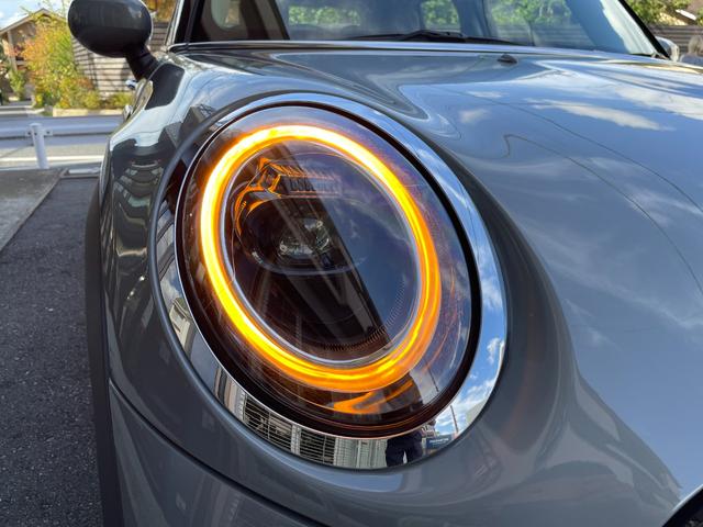ＭＩＮＩ ワン　クラシック・トリム　ワンオーナー　デジタルメーター　純正タッチパネルナビ　バックカメラ　ＥＴＣ　クルーズコントロール　ハーフレザーシート　１５インチＡＷ　コンフォートアクセス　ＬＥＤヘッドライト（50枚目）