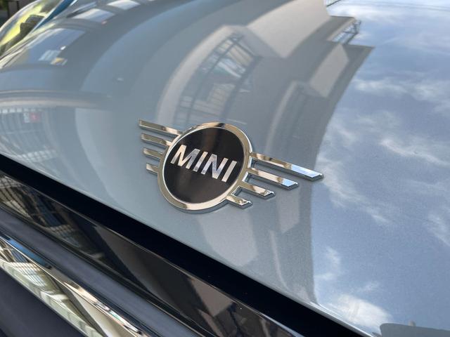 ＭＩＮＩ ワン　クラシック・トリム　ワンオーナー　デジタルメーター　純正タッチパネルナビ　バックカメラ　ＥＴＣ　クルーズコントロール　ハーフレザーシート　１５インチＡＷ　コンフォートアクセス　ＬＥＤヘッドライト（67枚目）