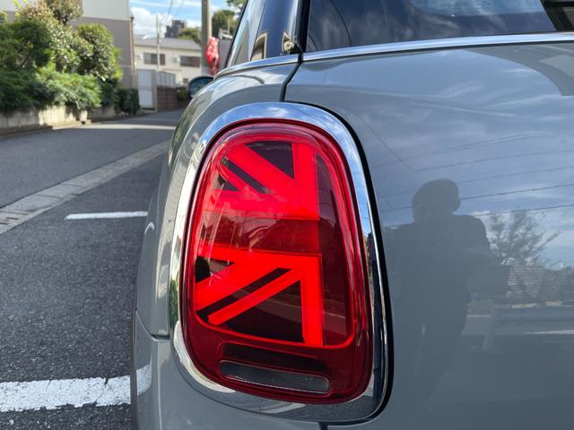ＭＩＮＩ ワン　クラシック・トリム　ワンオーナー　デジタルメーター　純正タッチパネルナビ　バックカメラ　ＥＴＣ　クルーズコントロール　ハーフレザーシート　１５インチＡＷ　コンフォートアクセス　ＬＥＤヘッドライト（70枚目）