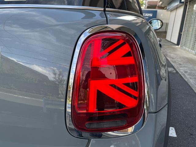ＭＩＮＩ ワン　クラシック・トリム　ワンオーナー　デジタルメーター　純正タッチパネルナビ　バックカメラ　ＥＴＣ　クルーズコントロール　ハーフレザーシート　１５インチＡＷ　コンフォートアクセス　ＬＥＤヘッドライト（71枚目）