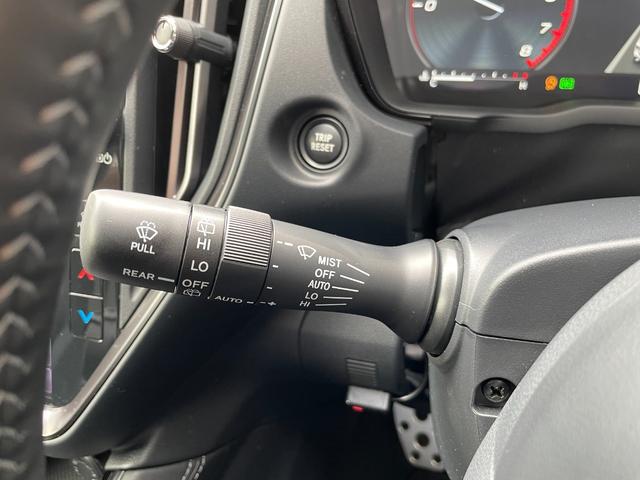 レヴォーグ STIスポーツシャープ ワンオーナー 500台限定車 STIエアロパッケージ STIルーフエンドスポイラー STIパフォーマンスマフラーLEDアクセサリーライナー CD/DVDデッキ ETC2.0 ドライブレコーダー(12枚目)