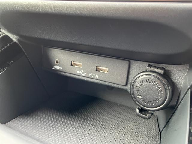 レヴォーグ STIスポーツシャープ ワンオーナー 500台限定車 STIエアロパッケージ STIルーフエンドスポイラー STIパフォーマンスマフラーLEDアクセサリーライナー CD/DVDデッキ ETC2.0 ドライブレコーダー(19枚目)