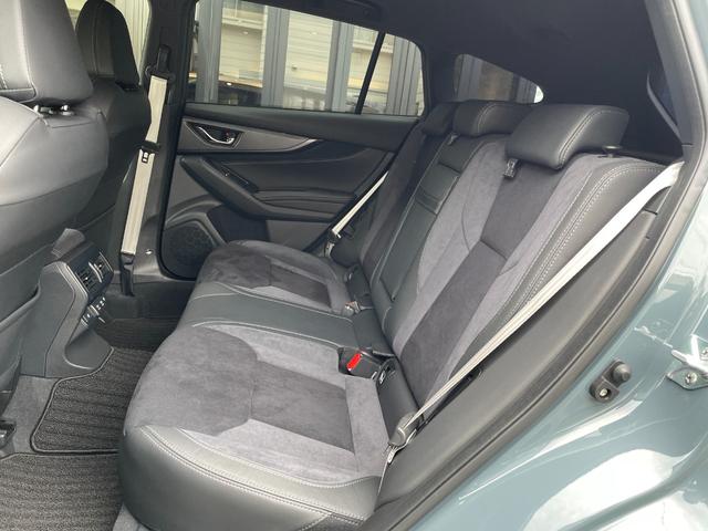 レヴォーグ STIスポーツシャープ ワンオーナー 500台限定車 STIエアロパッケージ STIルーフエンドスポイラー STIパフォーマンスマフラーLEDアクセサリーライナー CD/DVDデッキ ETC2.0 ドライブレコーダー(26枚目)