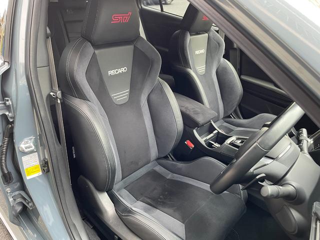 レヴォーグ STIスポーツシャープ ワンオーナー 500台限定車 STIエアロパッケージ STIルーフエンドスポイラー STIパフォーマンスマフラーLEDアクセサリーライナー CD/DVDデッキ ETC2.0 ドライブレコーダー(28枚目)