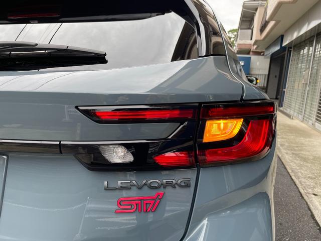 レヴォーグ STIスポーツシャープ ワンオーナー 500台限定車 STIエアロパッケージ STIルーフエンドスポイラー STIパフォーマンスマフラーLEDアクセサリーライナー CD/DVDデッキ ETC2.0 ドライブレコーダー(55枚目)