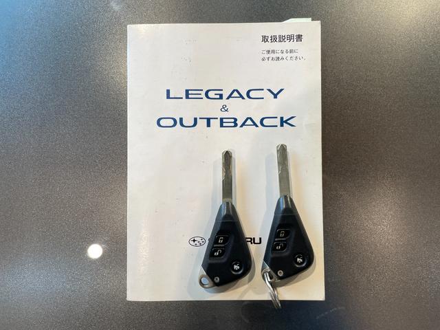 レガシィB4 ブリッツェン2005モデル 専用前後バンパー フロントグリル 専用ブラック本革シート シートヒーター 専用フロアカーペット 専用サイドシルプレート ブラックルーフトリム パナソニックストラーダナビ バックカメラ 社外17AW(24枚目)