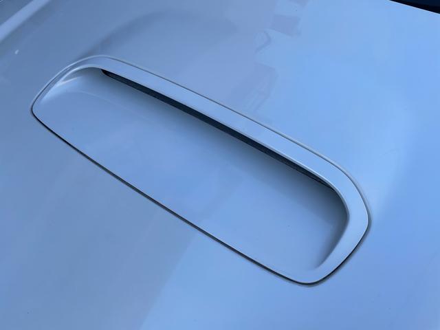 レガシィB4 ブリッツェン2005モデル 専用前後バンパー フロントグリル 専用ブラック本革シート シートヒーター 専用フロアカーペット 専用サイドシルプレート ブラックルーフトリム パナソニックストラーダナビ バックカメラ 社外17AW(31枚目)