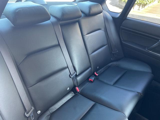 レガシィB4 ブリッツェン2005モデル 専用前後バンパー フロントグリル 専用ブラック本革シート シートヒーター 専用フロアカーペット 専用サイドシルプレート ブラックルーフトリム パナソニックストラーダナビ バックカメラ 社外17AW(58枚目)