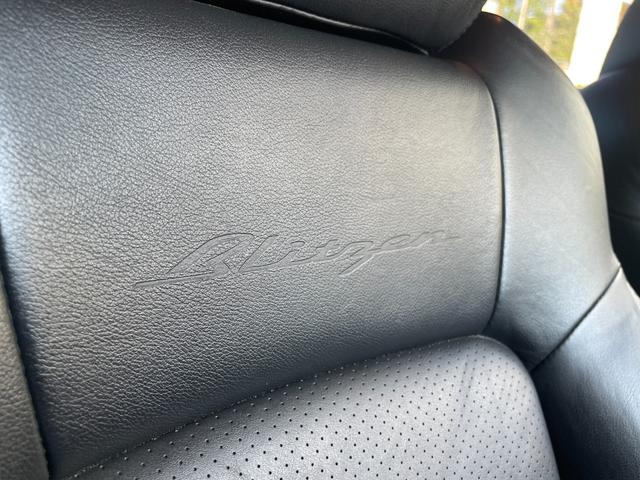 レガシィB4 ブリッツェン2005モデル 専用前後バンパー フロントグリル 専用ブラック本革シート シートヒーター 専用フロアカーペット 専用サイドシルプレート ブラックルーフトリム パナソニックストラーダナビ バックカメラ 社外17AW(66枚目)